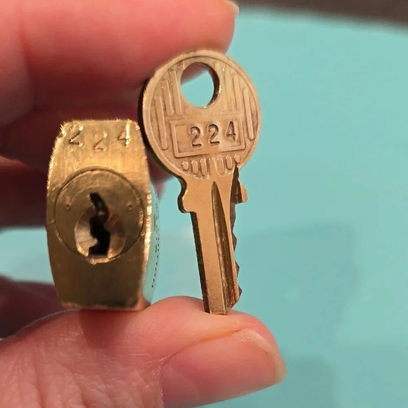 Louis Vuitton Gold Padlock with Key - Picture 3 of 4